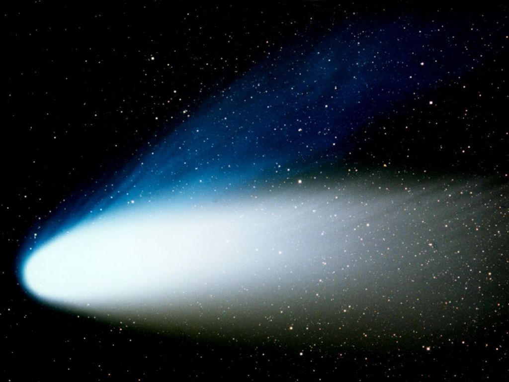 Комета понса брукса где наблюдать в москве. Комета Хейла-Боппа. Комета Брукса. Комета Понса-Виннеке. 12р Понса-Брукса Комета.